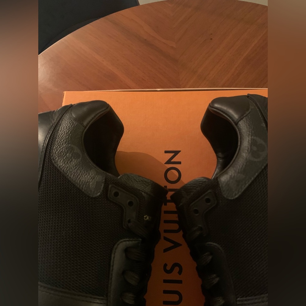 Louis Vuitton monogram run away trainer sneakers men size 11 black white - Picture 5 of 13